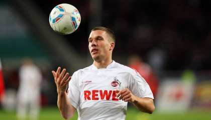 开云中国官网-意大利完胜克罗地亚，欧预赛成绩喜人，意大利vs克罗地亚2002