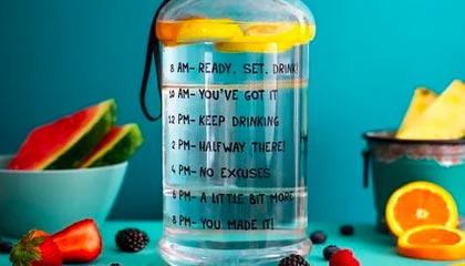 开云-上海女足豪取三连胜，超级联赛中暂居榜首，上海女足俱乐部