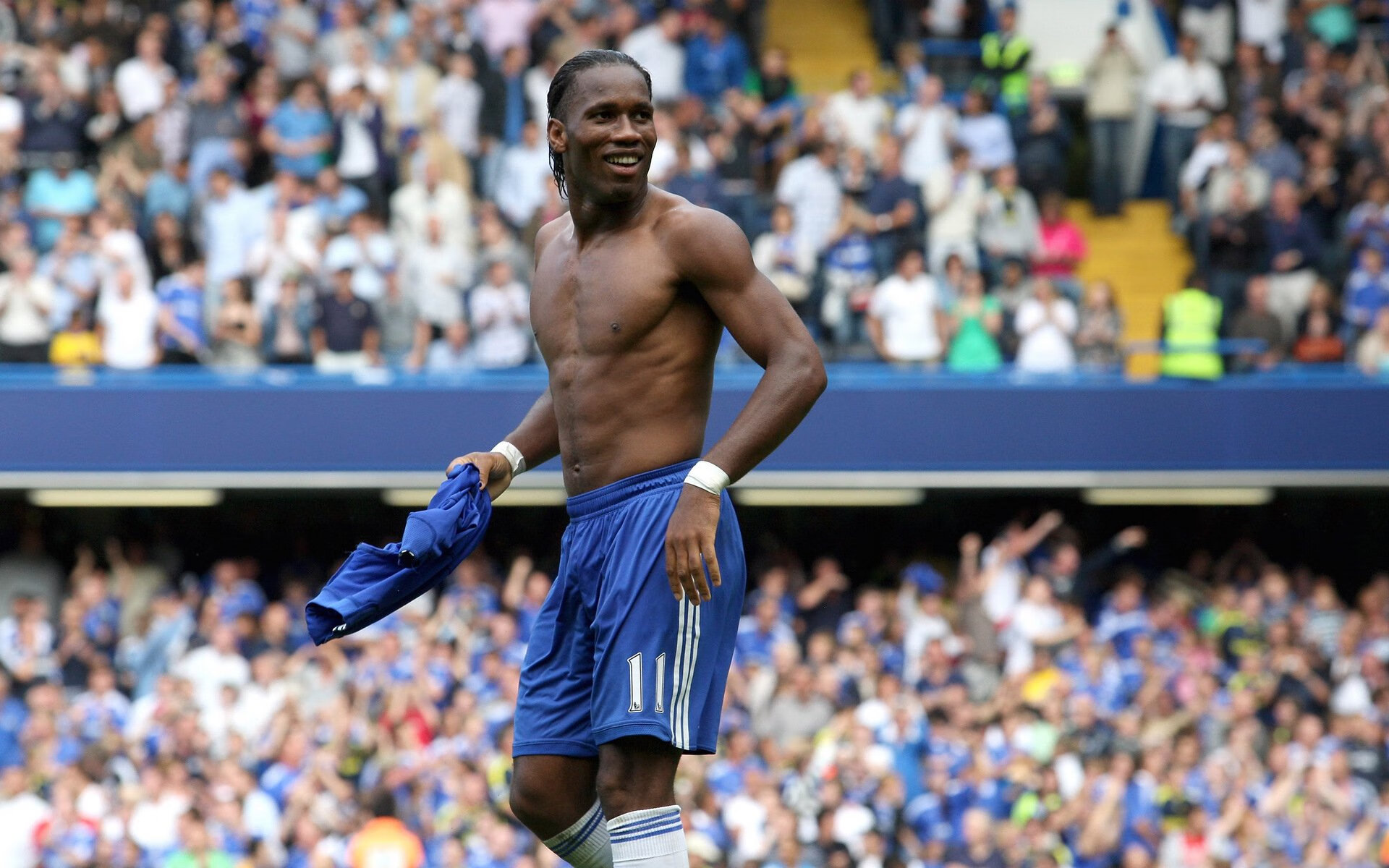 “英超领先球队连胜不断,目标直指冠军”,英超最强联赛